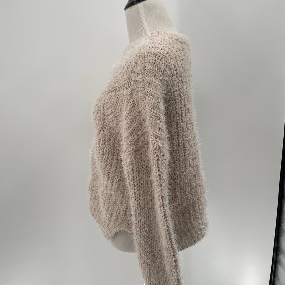 Candie’s Woman’s Sweater - Picture 2 of 4